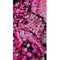 Paetê Bordado Metalic Pink Holográfico - Cumprimento 0,75 m x Largura 1,40 m 