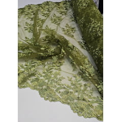 Tule Bordado com Bico Verde Oliva 13   - Comprimento 0,60 cm x largura 1,35 m