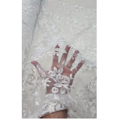 Tule Bordado com Bico Branco Modelo 26 - Comprimento 0,85 cm x Largura 1,30 m