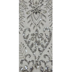 Tule Bordado com Pedrarias Prata 4079   - Comprimento  0,90 cm x Largura 1,30 m