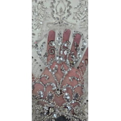 Tule Bordado com Pedrarias Prata 4079   - Comprimento  0,90 cm x Largura 1,30 m