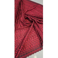 Layse Austríaca Fundo Vermelho Bordada com Preto - Comprimento 0,60 cm x Largura 1,30 m