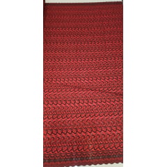 Layse Austríaca Fundo Vermelho Bordada com Preto - Comprimento 0,60 cm x Largura 1,30 m