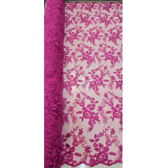 Tule Bordado com Bico Fucsia Modelo 26 - Comprimento 1,20 m x Largura 1,30 m