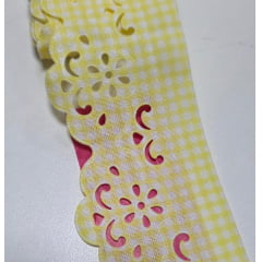 Bordado Inglês Modelo 2018-X/03 6cm Xadrez Amarelo - Peça 5m Bordado Inglês Modelo 2018-X/03 6cm Xadrez Amarelo - Peça 5m
