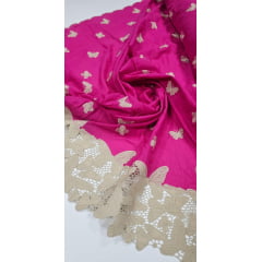 Cambraia Bordada Fundo Pink com Barrado em Guipir de Borboletas Kaki  