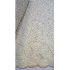 Cambraia de Algodão Bordado Cordonê Bicolor Folhagens Amarelo