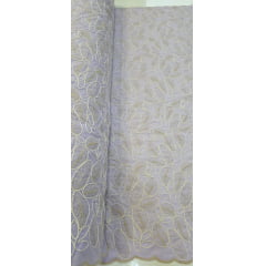 Cambraia de Algodão Bordado Cordonê Bicolor Folhagens Lilás