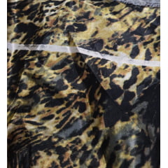 Cetim animal print com defeito na borda    - Comprimento 0,50 cm  x Largura 1,40 m