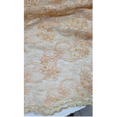 Renda exclusive com soutache e pedrarias creme - Comprimento 3 m x Largura 1,20 m -