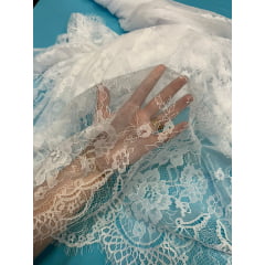 Renda  Chantilly Branco 04 ( CORTE DE 3,20 MTS)