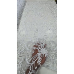 Tule Bordado com Pedrarias em Arabescos Branco 599D