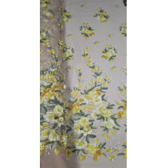 Tule Bordado com Pedrarias e Flores em 3D Jardim Encantado Amarelo