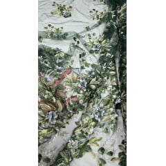 Tule Bordado com Pedrarias e Flores em 3D Jardim Encantado Verde