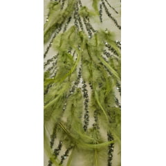 Tule Bordado Premium Com Pedrarias e Plumas Verde Oliva