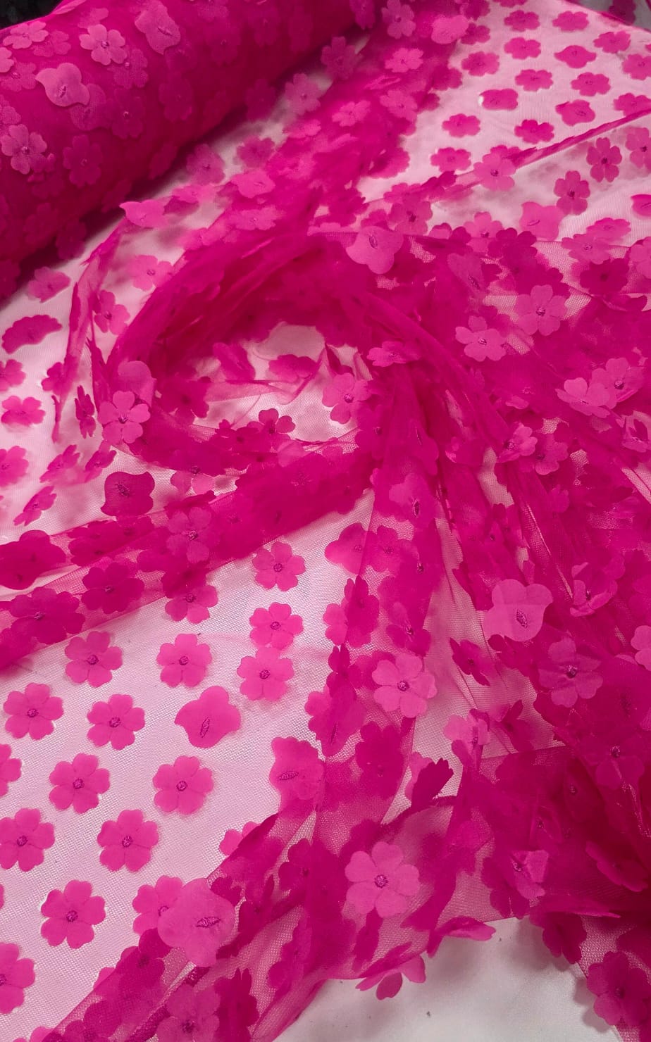 Tule Bordado Alegra 3D Margaridas Pink