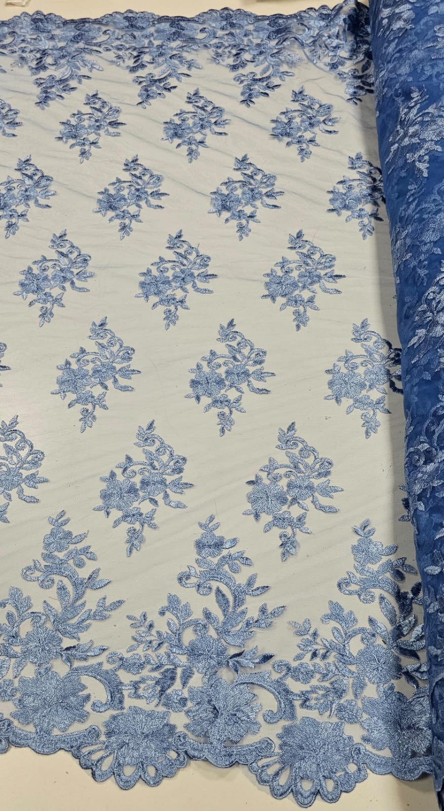 Tule Bordado com Bico Azul Jeans  13 