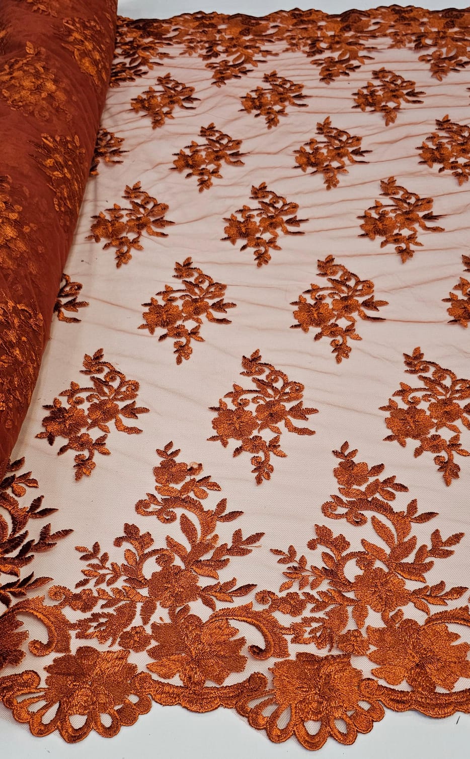 Tule Bordado com Bico Terracota 13 