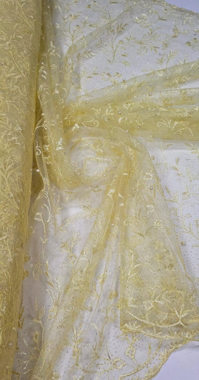 Tule Bordado com Pérolas e Glitter Turim Amarelo Modelo 06