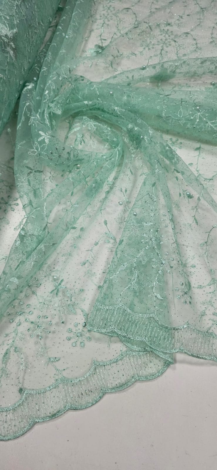 Tule Bordado com Pérolas e Glitter Turim Verde Água Modelo 05