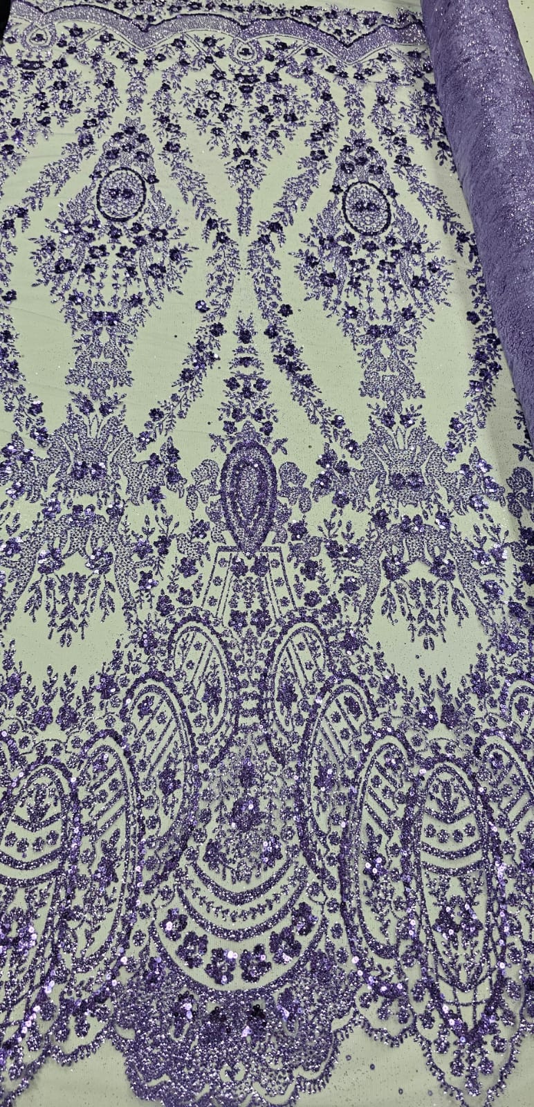 Tule Bordado com Glitter e Paetê Lilás Modelo 3563
