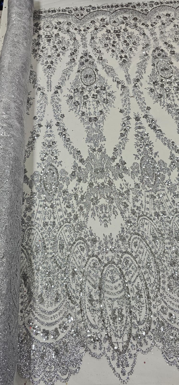 Tule Bordado com Glitter e Paetê Prata Modelo 3563
