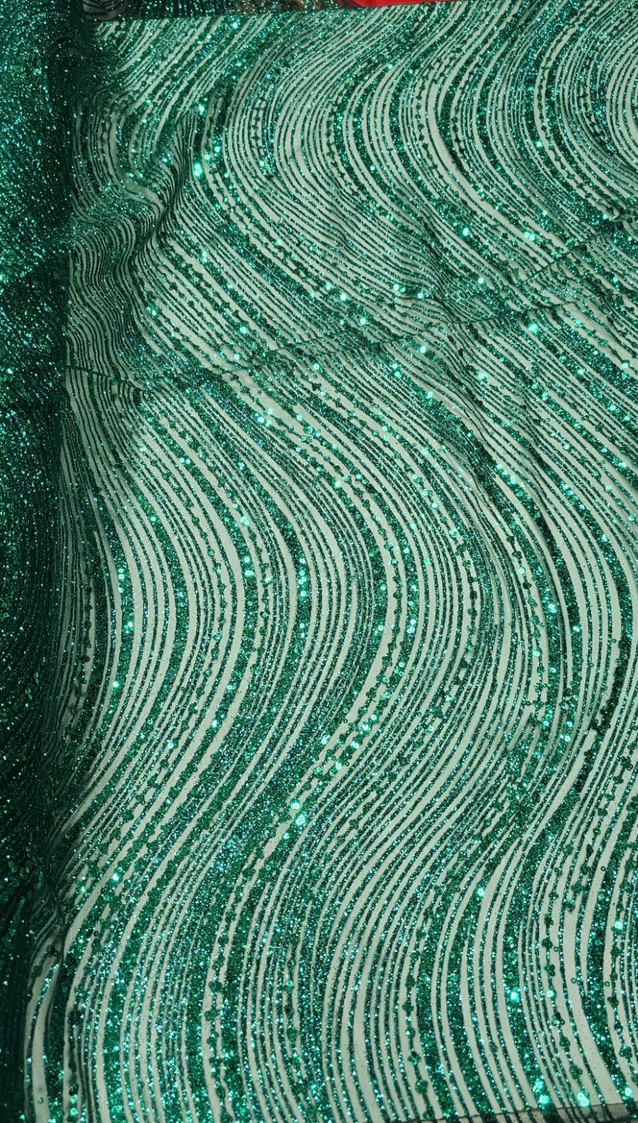 Tule Bordado com Glitter  e Paetê Verde Esmeralda Wave P224