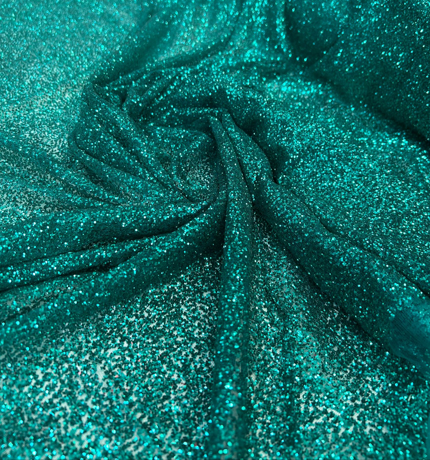 Tule com Glitter Verde Esmeralda Pesado 02    