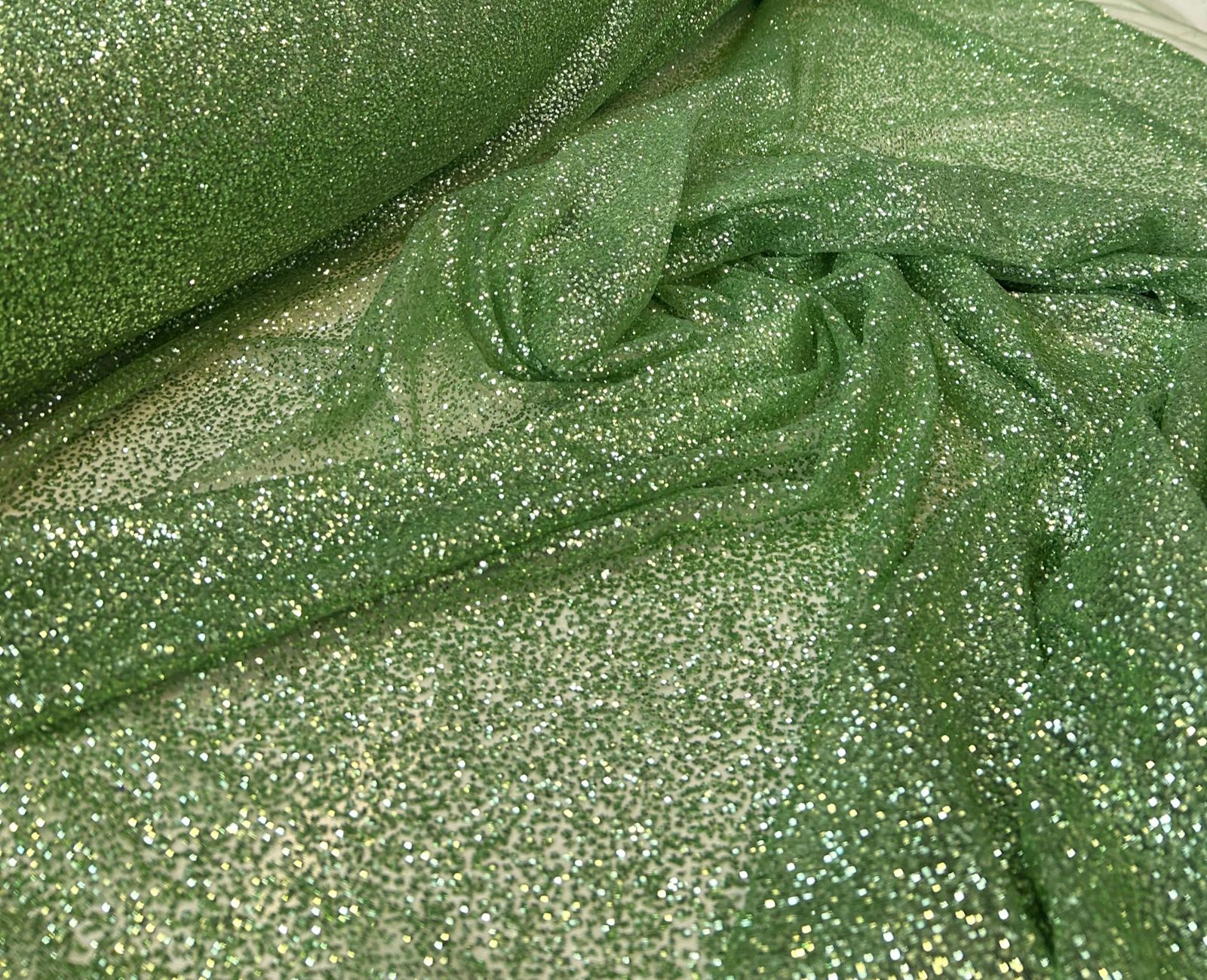 Tule com Glitter Verde Menta Pesado 02