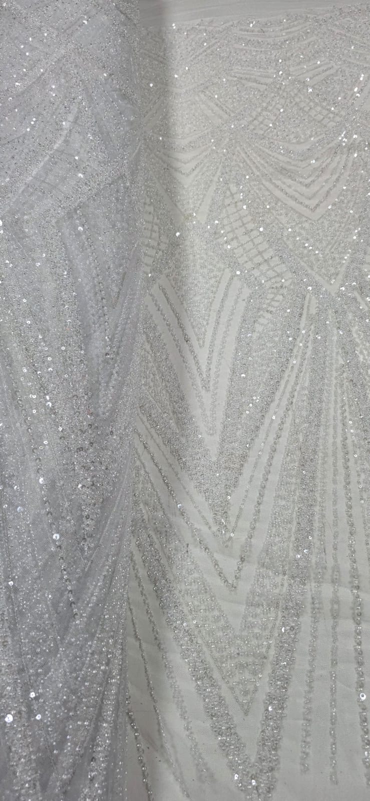 Tule Bordado com Pedraria Premium Branco F24Y