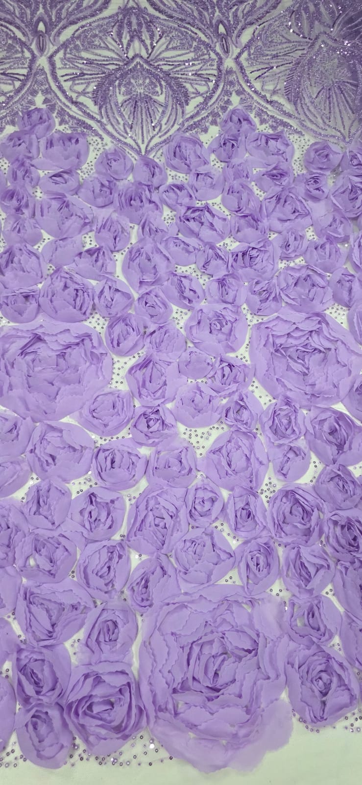 Tule Bordado com Pedrarias 3D Floral em Georgete Lilás