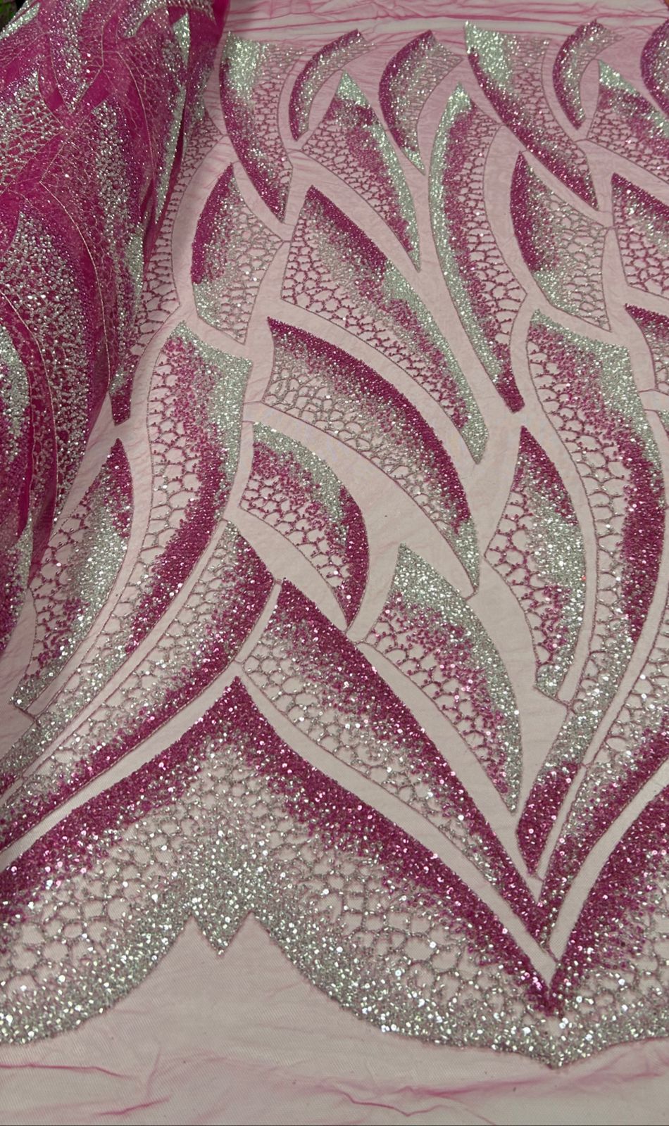 Tule Bordado com Pedrarias Pink Modelo HS2091