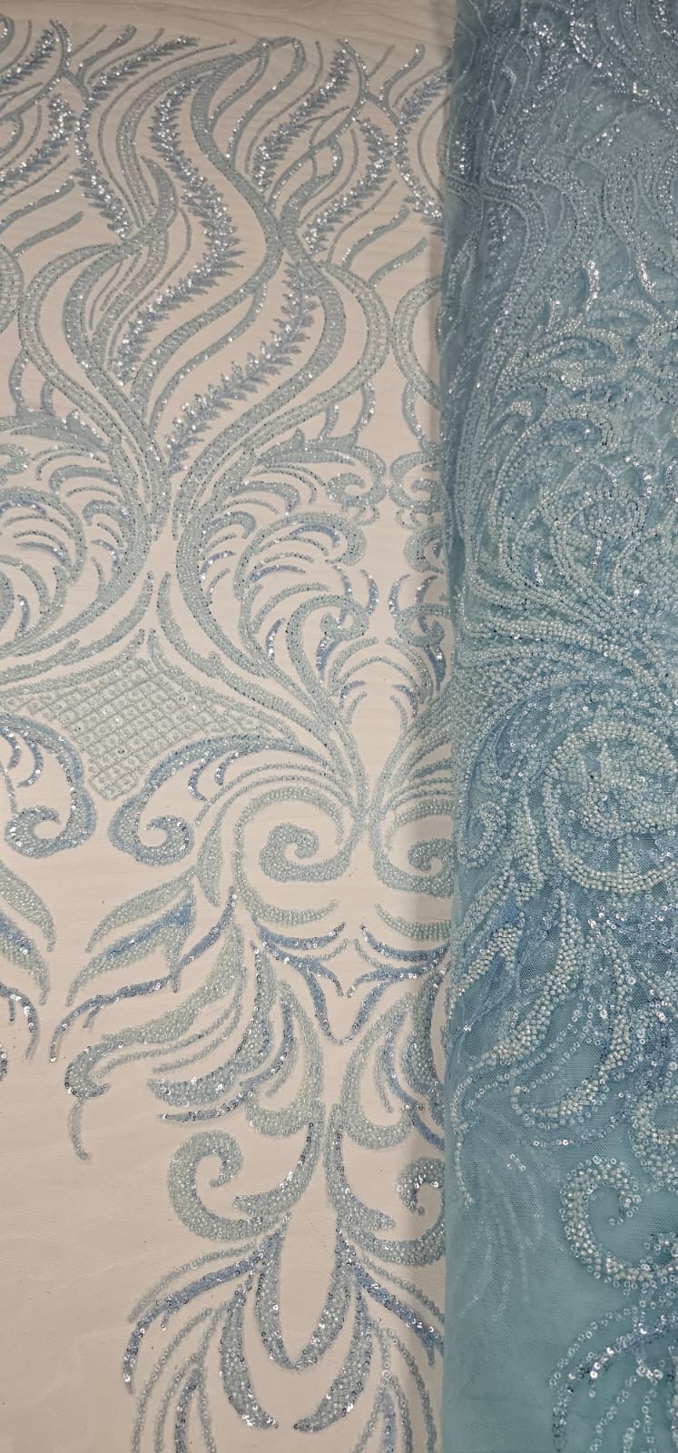 Tule Bordado com Pedrarias Premium Azul Bebê Modelo HS1042 