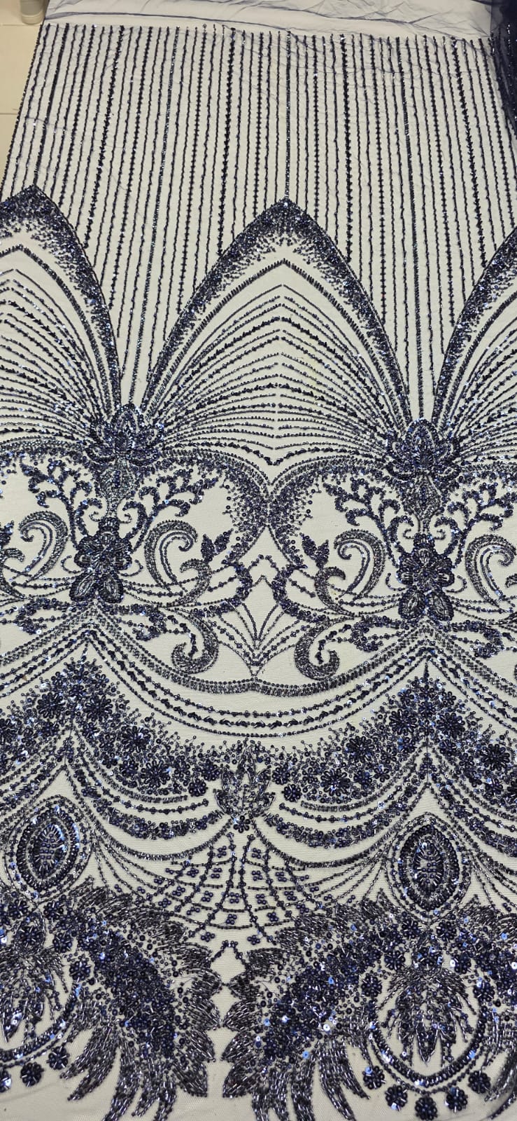 Tule Bordado com Pedrarias Premium Azul Marinho TM05892A