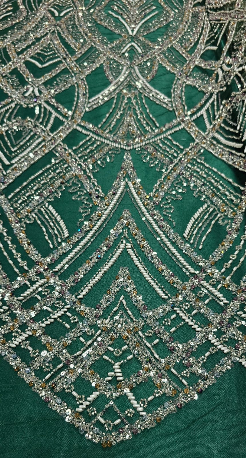 Tule Bordado com Pedrarias Premium Mônaco Verde Floresta  Multicolor 