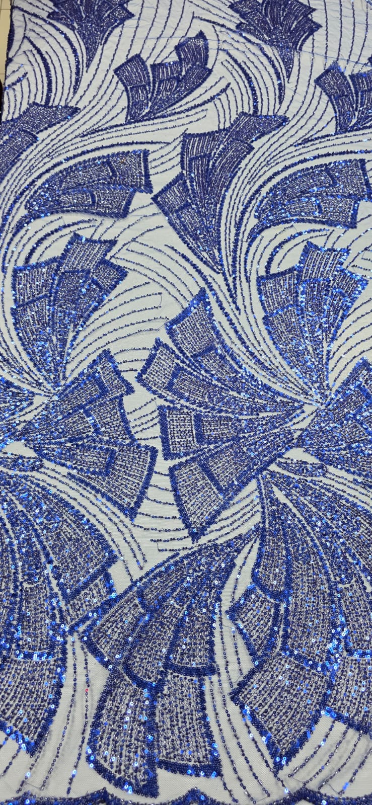 Tule Bordado com Pedrarias Premium Monte Carlo Azul Royal Modelo 275