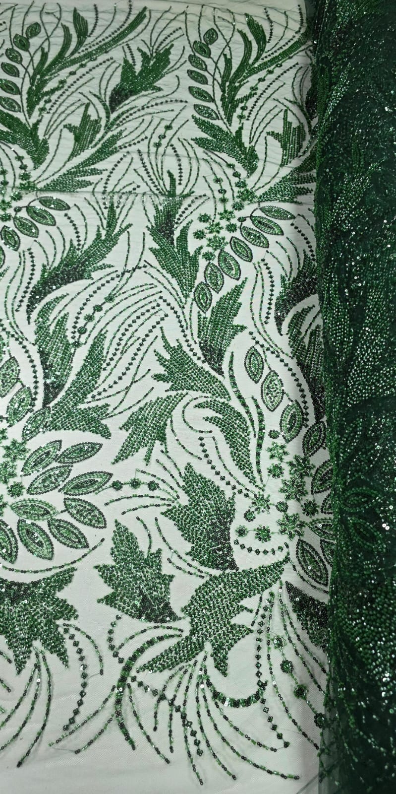 Tule Bordado com Pedrarias Premium Monte Carlo Verde Floresta Modelo 336