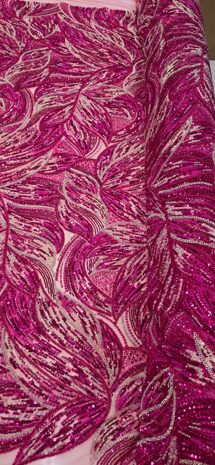 Tule Bordado com Pedrarias Premium Pink com Champanhe Folhagens Modelo HS3349