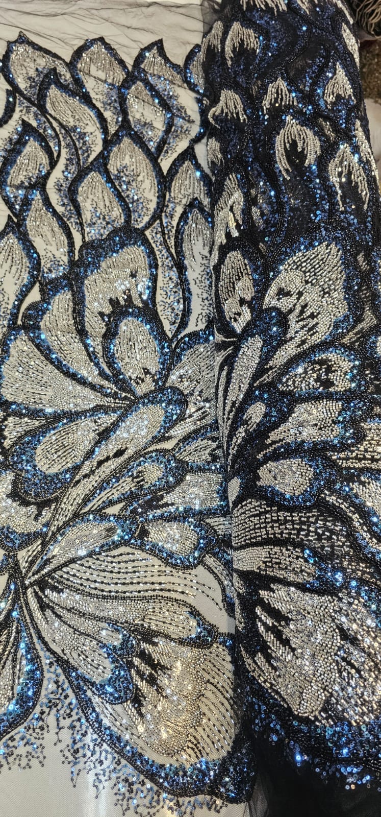 Tule Bordado com Pedrarias Premium Prata com Azul  Multicolor HT70561 