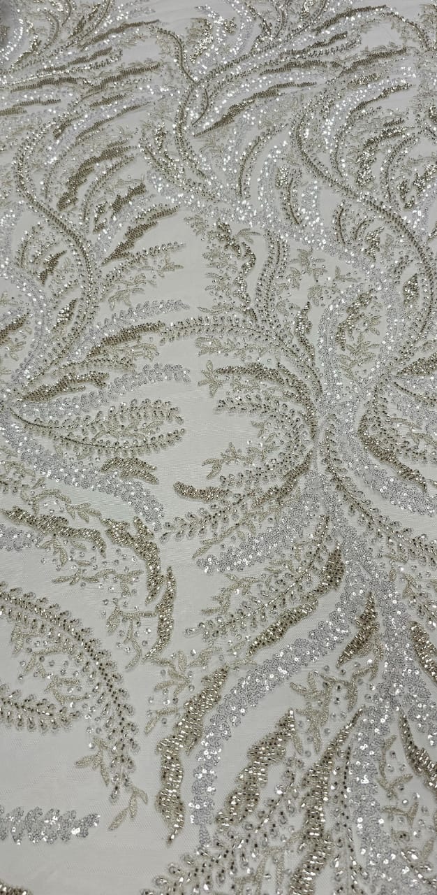 Tule Bordado com Pedrarias Premium Ramos Branco com Champagne Modelo HS1549