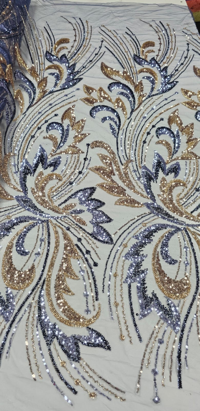 Tule Bordado com Pedrarias Premium Veneza Azul Jeans com Dourado Multicolor