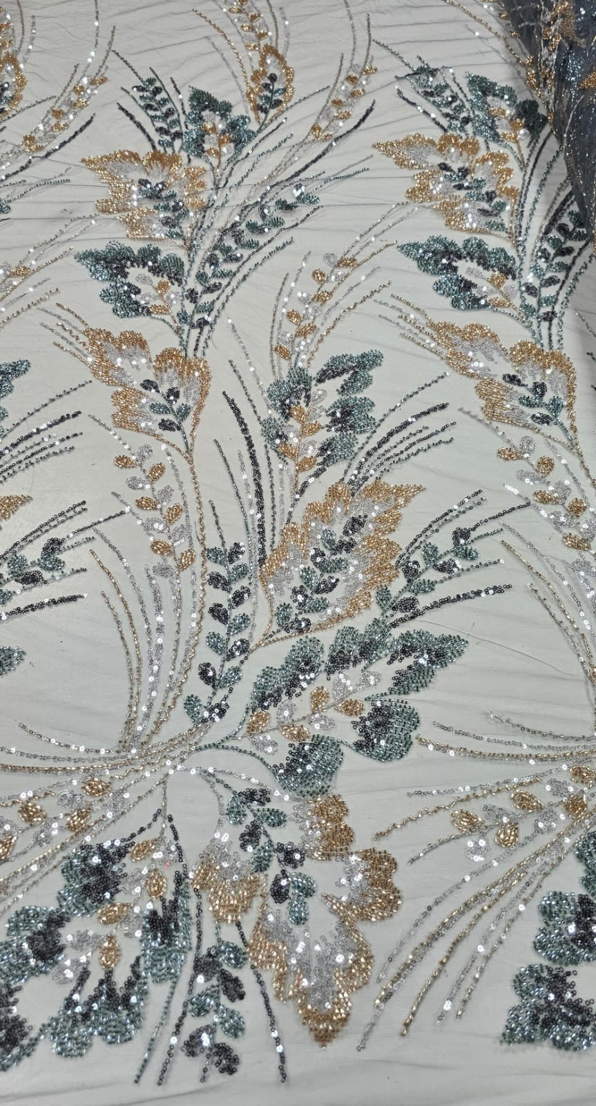 Tule Bordado com Pedrarias Premium Veneza Cinza Chumbo Multicolor