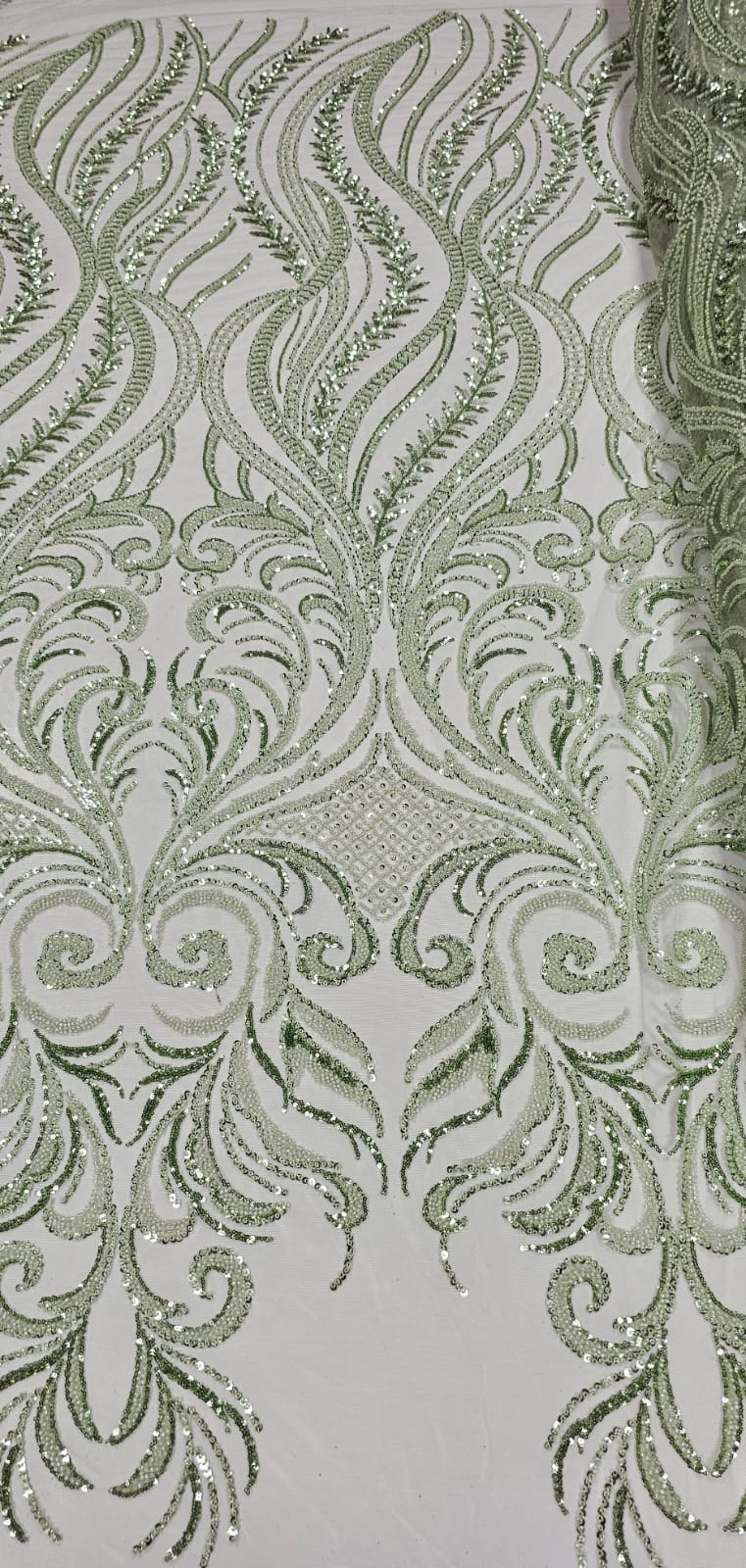 Tule Bordado com Pedrarias Premium Verde Cana Modelo HS1042  