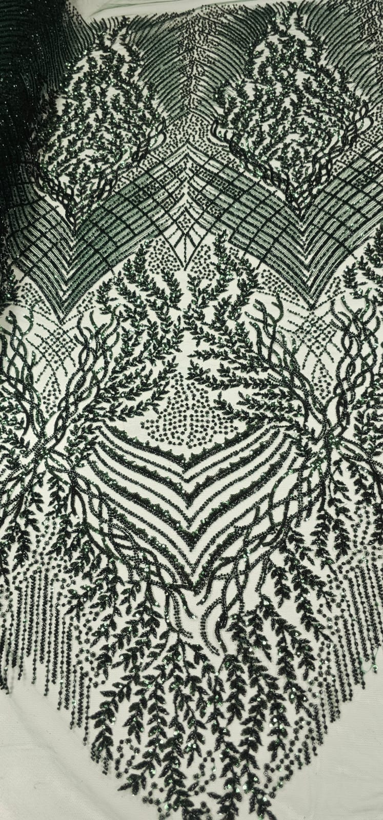 Tule Bordado com Pedrarias Premium Verde Floresta  HS2793 