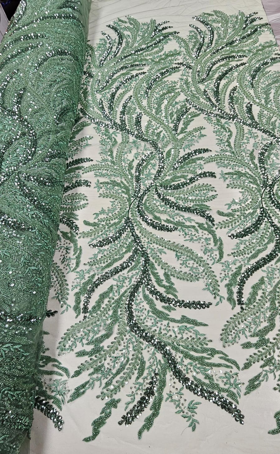 Tule Bordado com Pedrarias Premium Verde Malva HS1549 