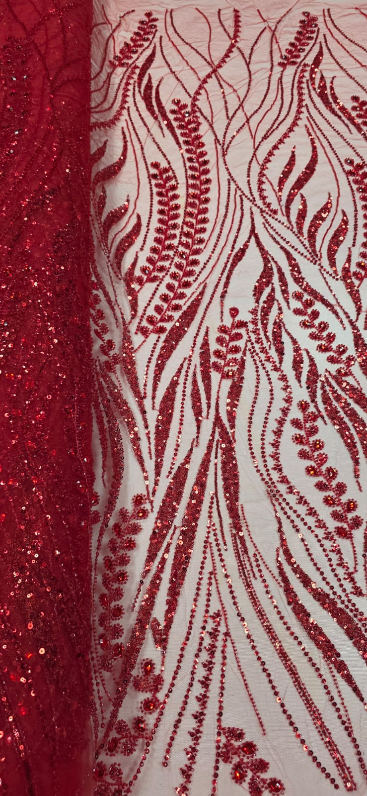 Tule Bordado com Pedrarias Premium Vermelho 853B