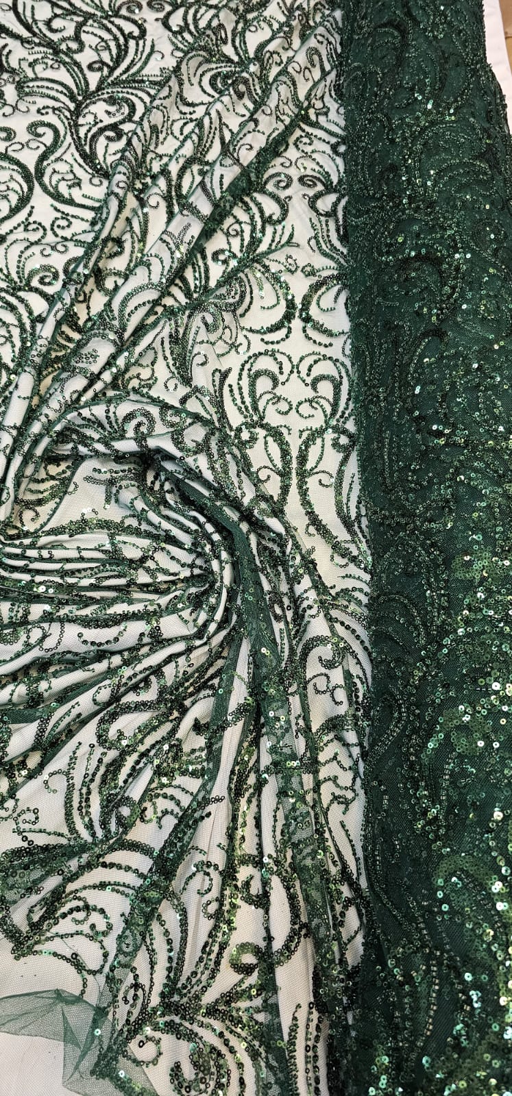 Tule Bordado com Pedrarias Verde Floresta HS268