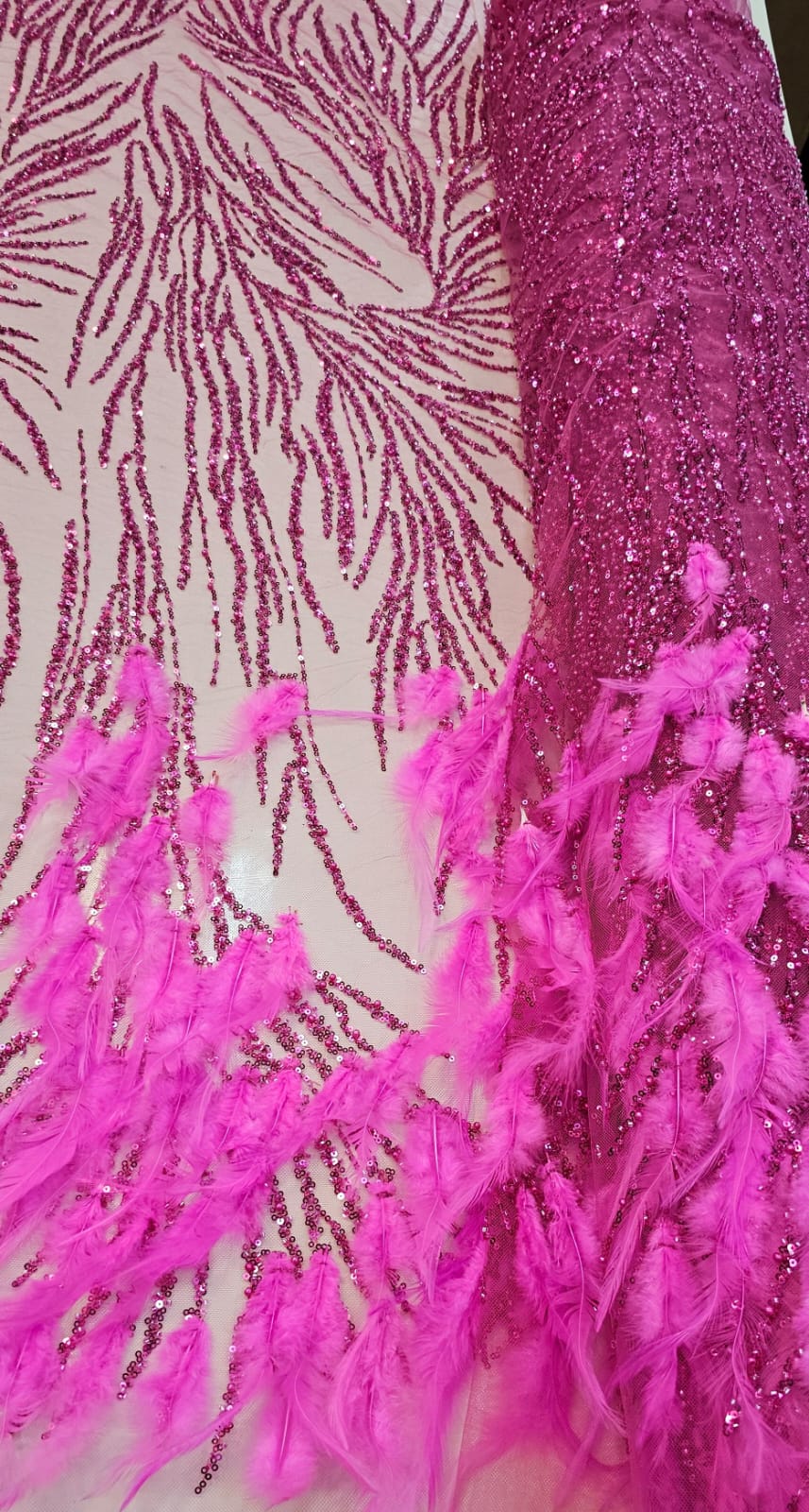Tule Bordado Premium Com Pedrarias e Plumas Pink