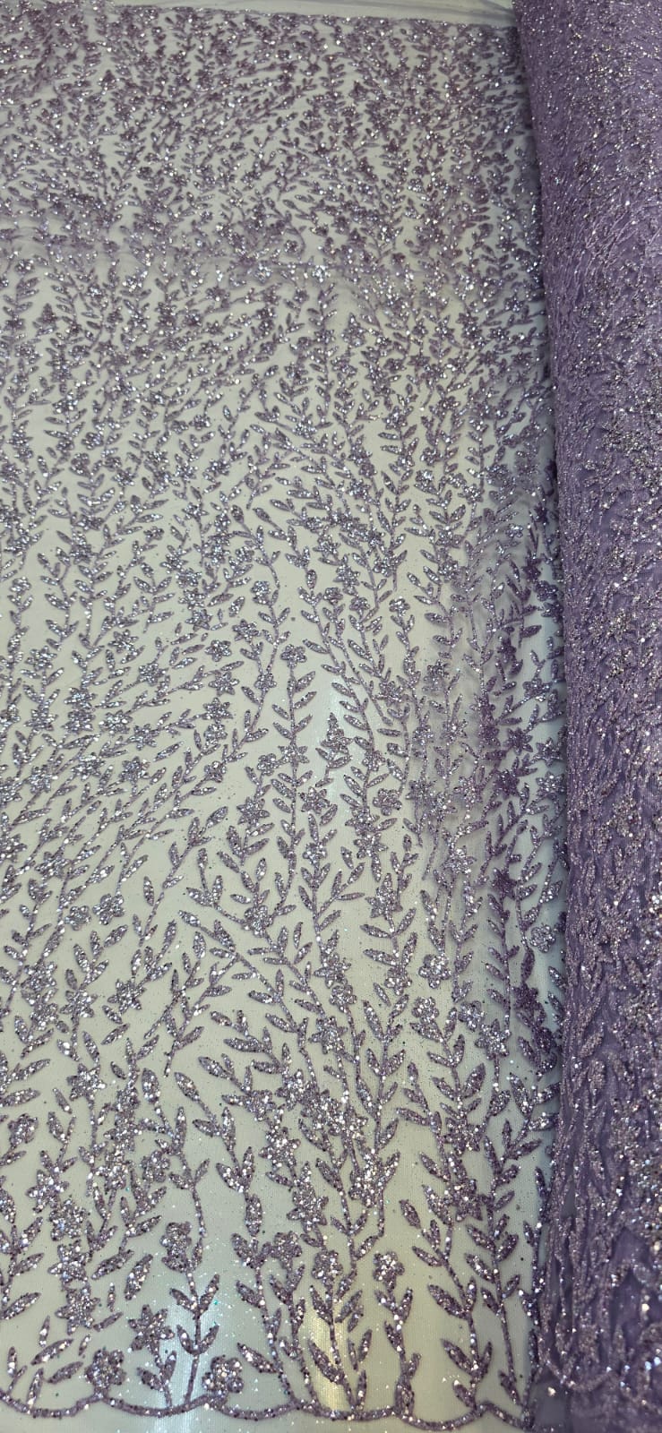 Tule com Glitter Ramos em Alto Relevo Lilás