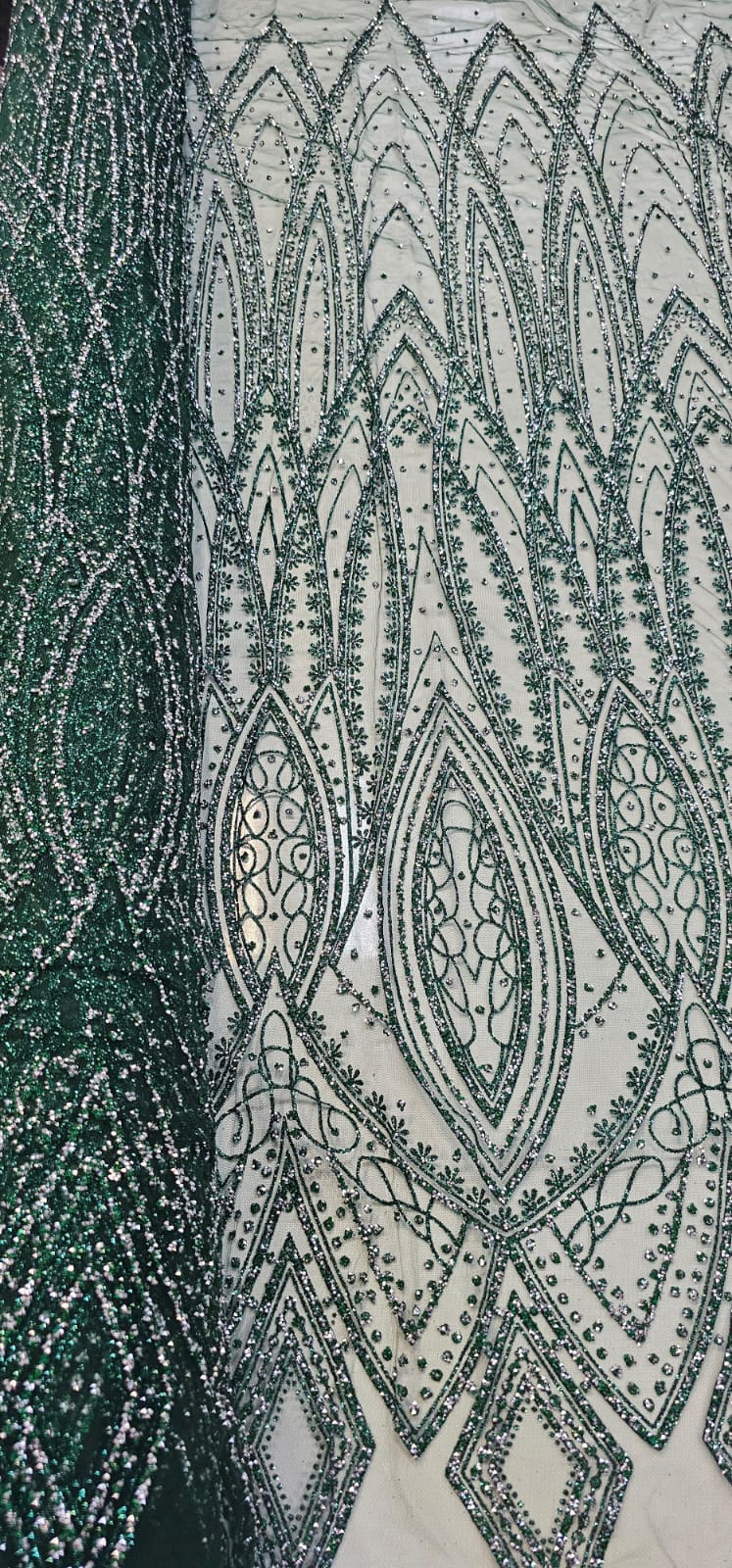Tule Diamond Arabescos Verde Bandeira Modelo 12752